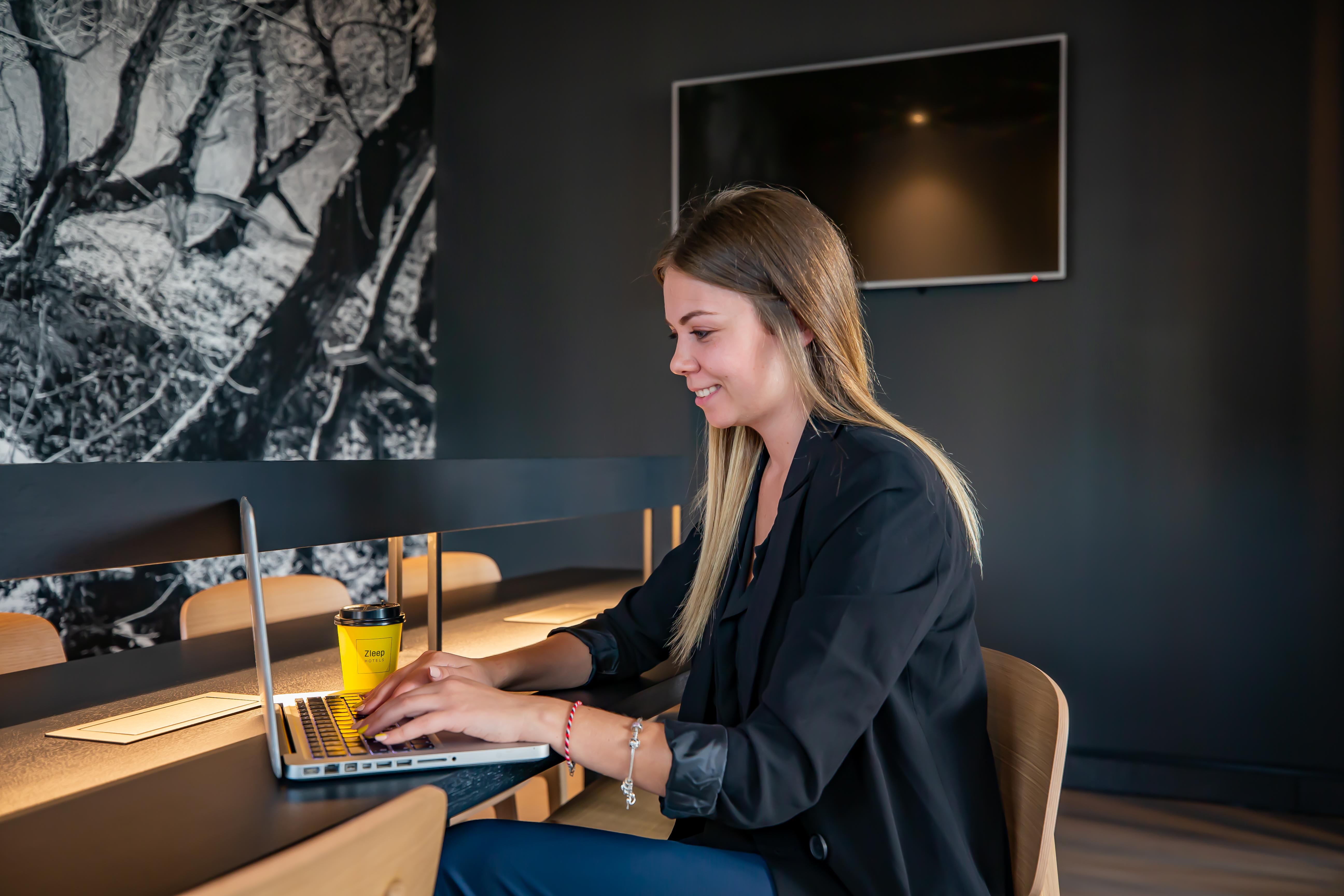 Zleep Hotel Upplands Väsby Buitenkant foto