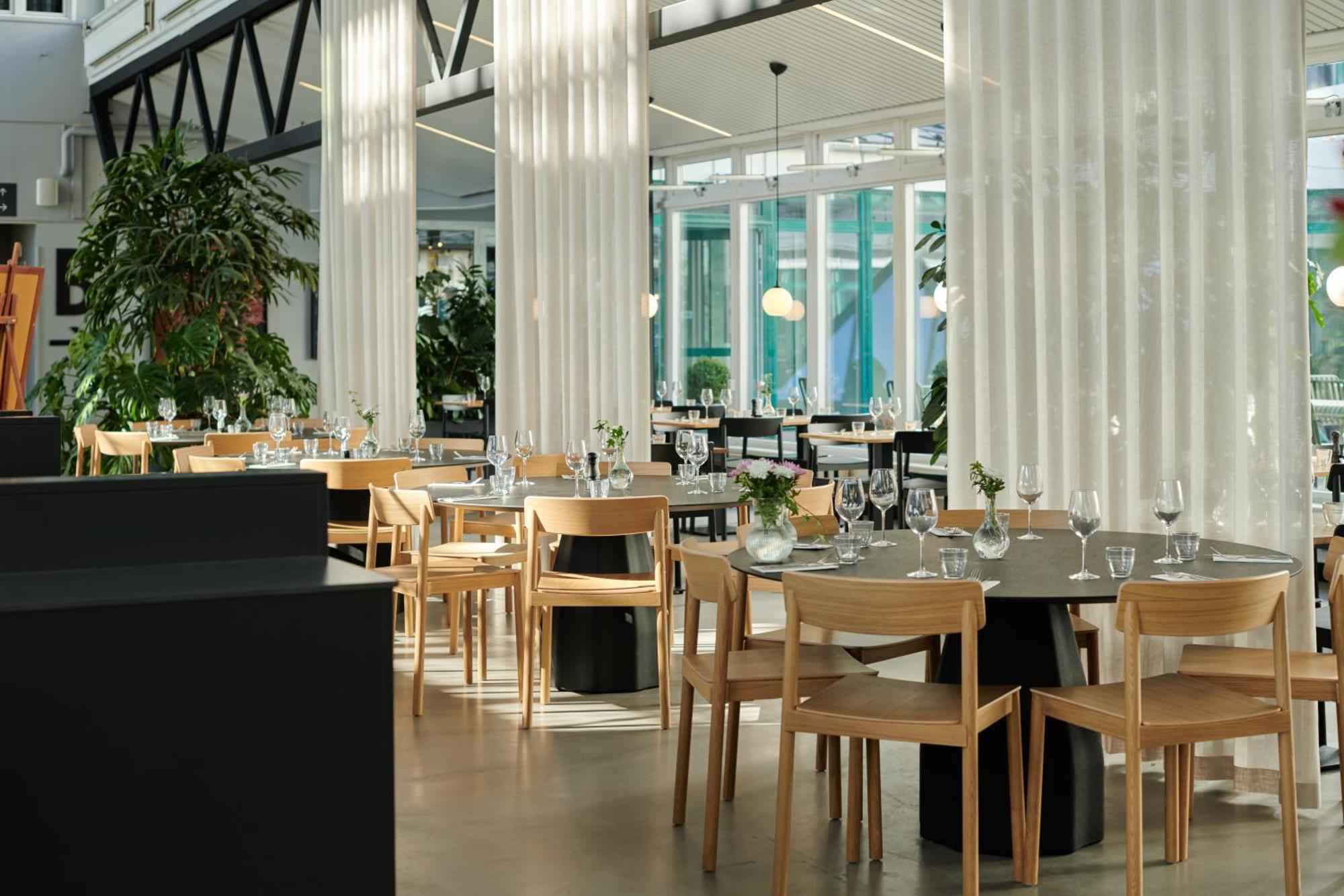 Zleep Hotel Upplands Väsby Buitenkant foto