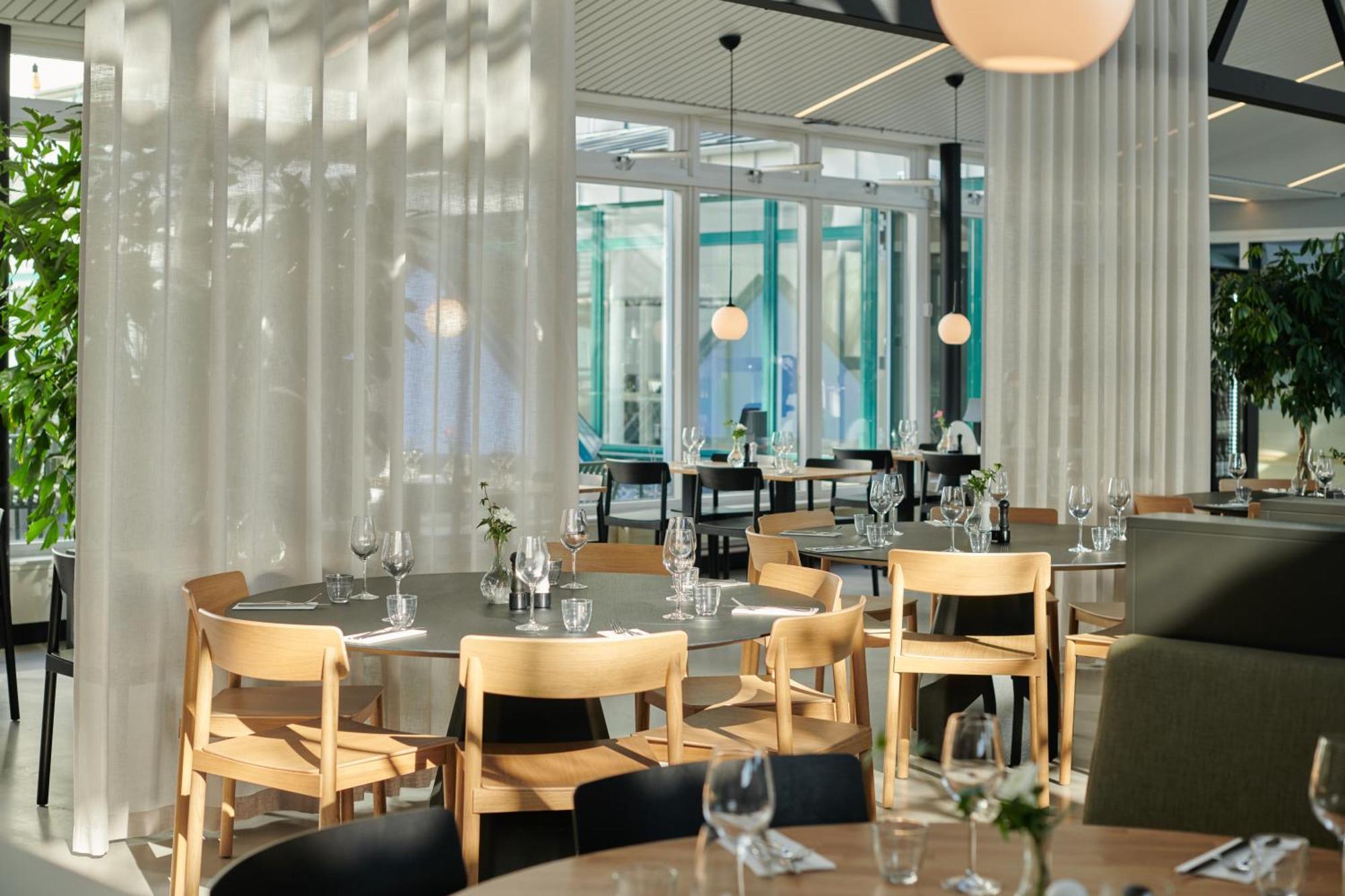 Zleep Hotel Upplands Väsby Buitenkant foto