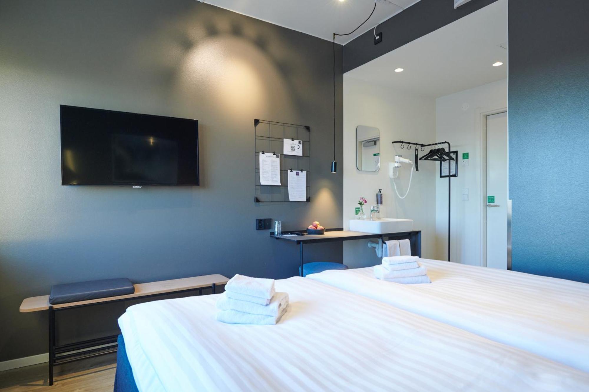 Zleep Hotel Upplands Väsby Buitenkant foto
